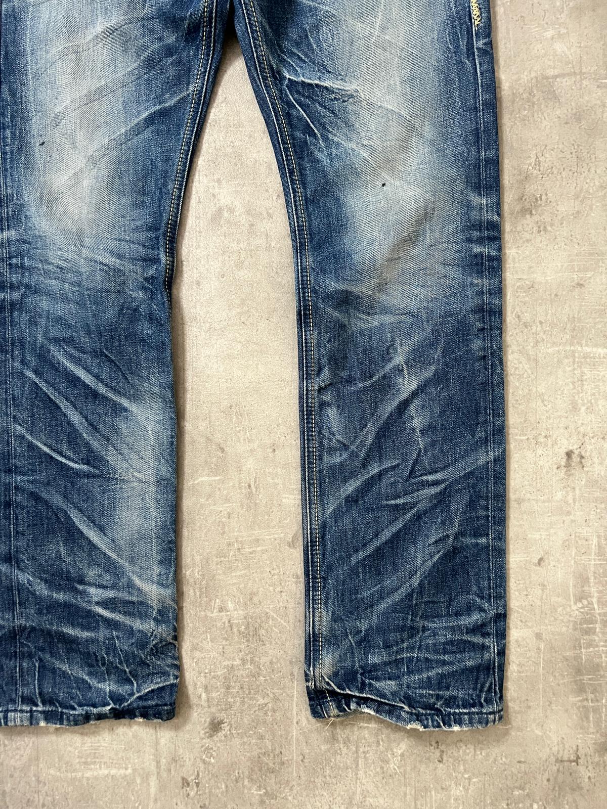 Evisu Jeans (M)