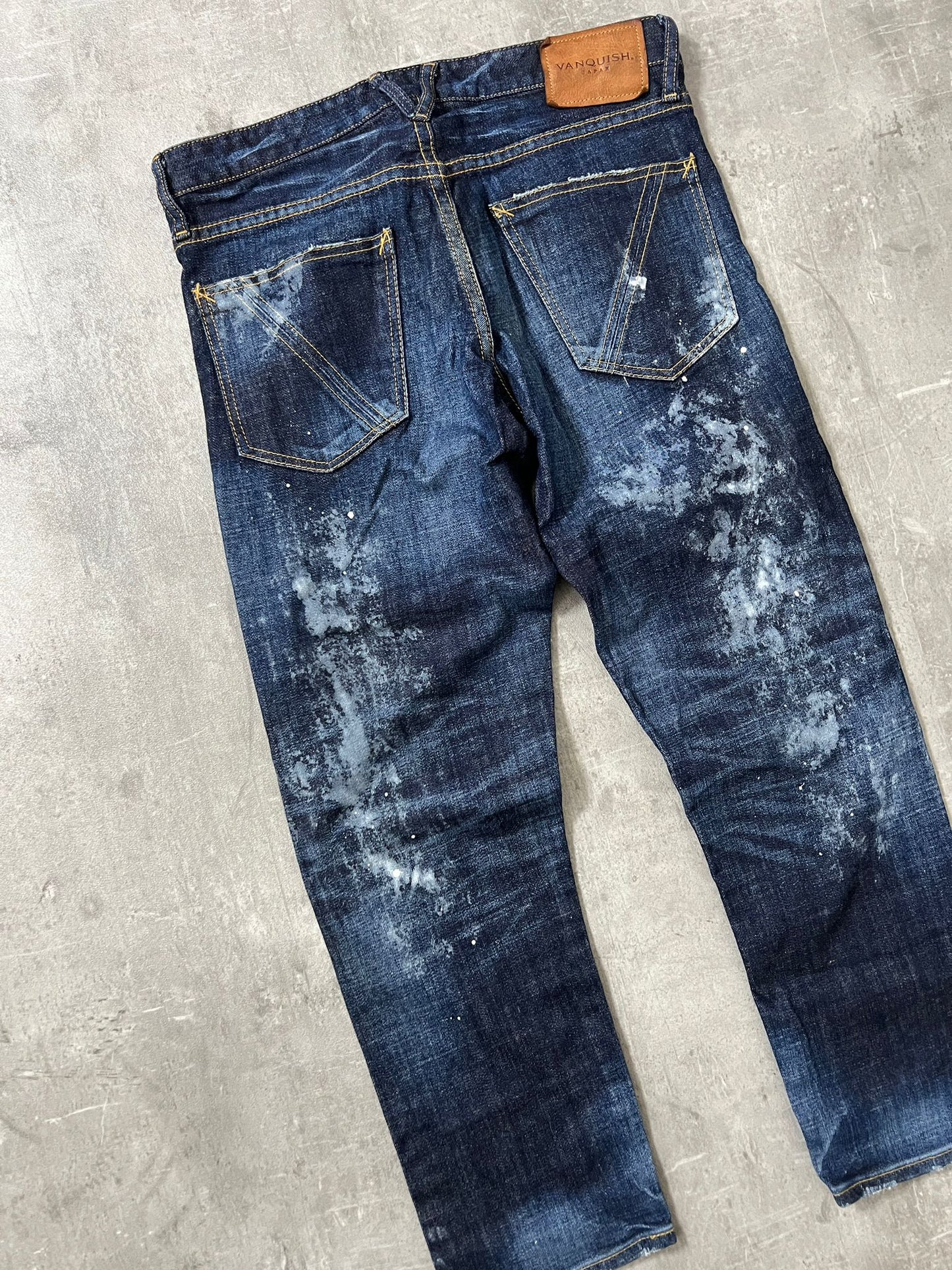 vanquish japan jeans (XS)